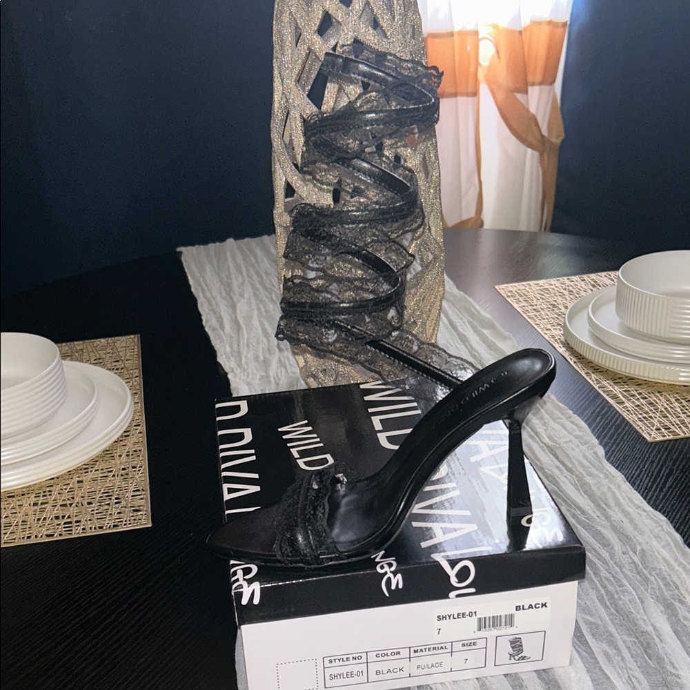 Wild Diva Elegant Black Heels